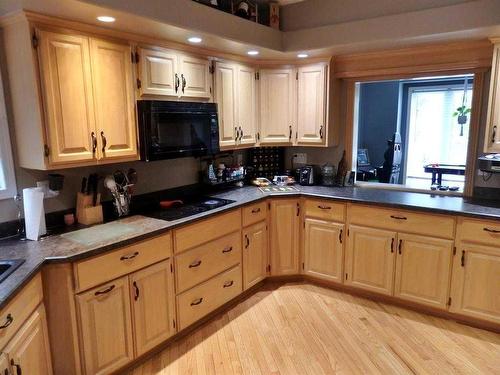 65074 Twn 494 Township, Rural Vermilion River, County Of, AB - Indoor Photo Showing Kitchen