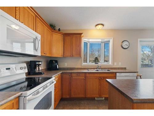 4812 20 Street Close, Lloydminster, SK - Indoor Photo Showing Kitchen With Double Sink
