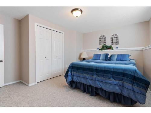 4812 20 Street Close, Lloydminster, SK - Indoor Photo Showing Bedroom