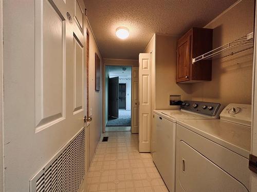 Ne 1/4 Sec 3-50-3-W4M, Rural Vermilion River, County Of, AB - Indoor Photo Showing Laundry Room