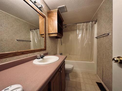 Ne 1/4 Sec 3-50-3-W4M, Rural Vermilion River, County Of, AB - Indoor Photo Showing Bathroom