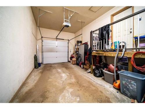 5111 57 Avenue, Edgerton, AB - Indoor Photo Showing Garage