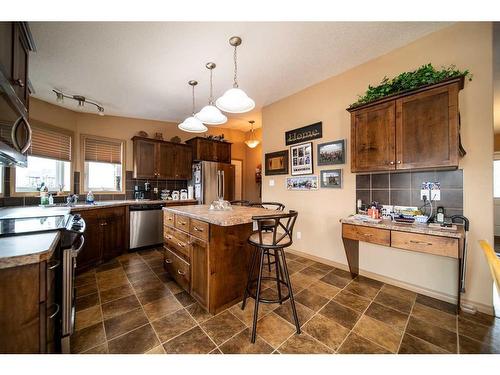5111 57 Avenue, Edgerton, AB - Indoor Photo Showing Kitchen With Stainless Steel Kitchen