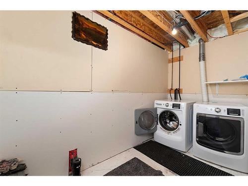 Ne 1-48-2-W4, Rural Vermilion River, County Of, AB - Indoor Photo Showing Laundry Room