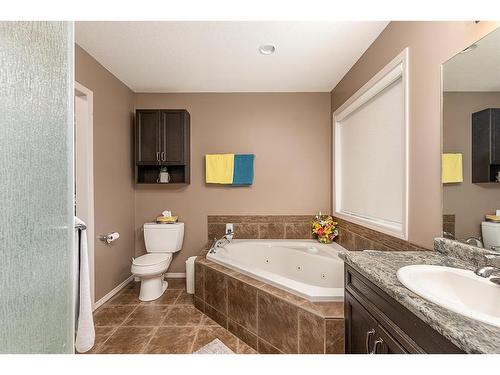 4210 34 Street, Lloydminster, SK - Indoor Photo Showing Bathroom
