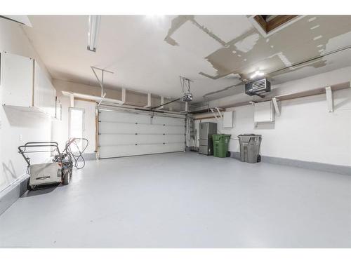 5415 23 Street, Lloydminster, AB - Indoor Photo Showing Garage