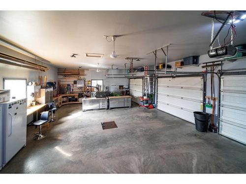 14-65016 Twp Rd 442, Rural Wainwright No. 61, M.D. Of, AB - Indoor Photo Showing Garage