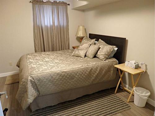 6008 51 Avenue, Vermilion, AB - Indoor Photo Showing Bedroom