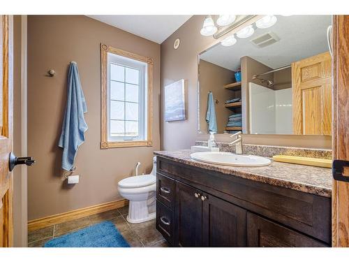 Pt Se 25-51-3 W4, Rural Vermilion River, County Of, AB - Indoor Photo Showing Bathroom