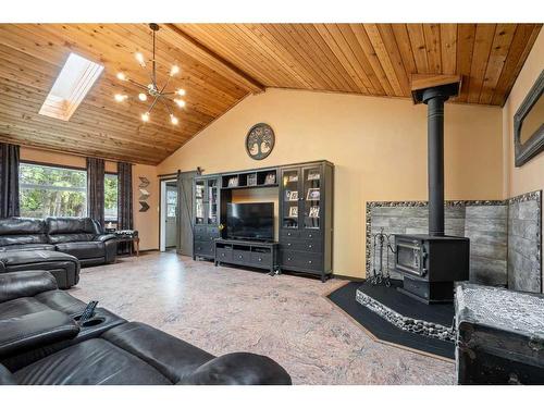 Ne 14-52-3 W4, Rural Vermilion River, County Of, AB - Indoor Photo Showing Living Room With Fireplace