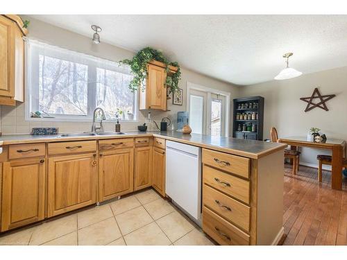 3906 57 Avenue, Lloydminster, AB - Indoor Photo Showing Kitchen With Double Sink