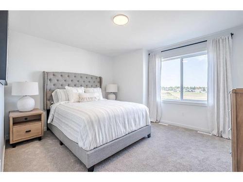 18-3616 41B Avenue, Lloydminster, SK - Indoor Photo Showing Bedroom