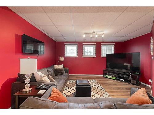 2608 44 Avenue, Lloydminster, SK - Indoor Photo Showing Living Room
