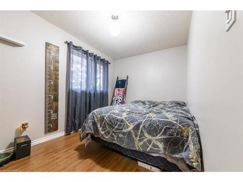 127 3Rd Street East, St. Walburg, SK - Indoor Photo Showing Bedroom