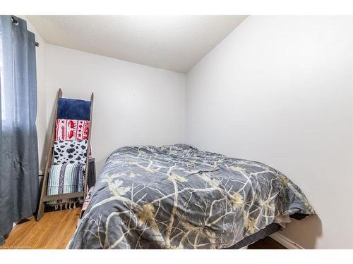 127 3Rd Street East, St. Walburg, SK - Indoor Photo Showing Bedroom