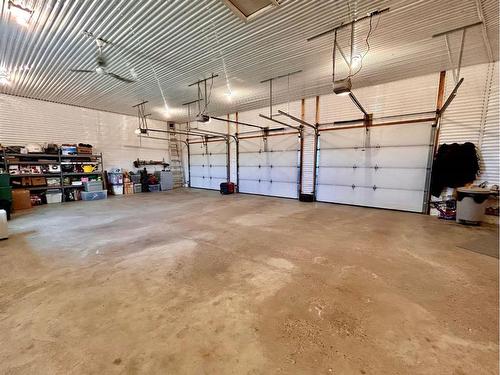 431076 Range Rd 23, Rural Wainwright No. 61, M.D. Of, AB - Indoor Photo Showing Garage