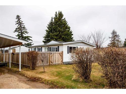 509 2 Avenue Crescent, Wainwright, AB - Outdoor