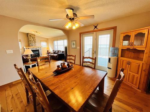 815 Lakeview Drive, Rural St. Paul No. 19, County Of, AB - Indoor Photo Showing Dining Room