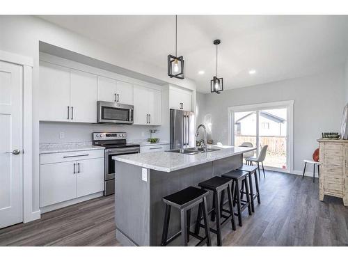 5510 14 Street, Lloydminster, AB - Indoor Photo Showing Kitchen