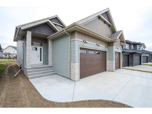 6011 17 Street, Lloydminster, AB - Outdoor