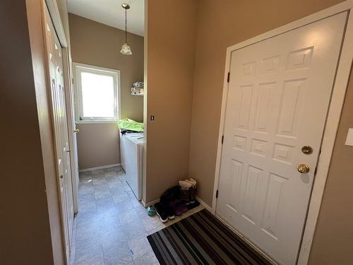 5013 4 Avenue, Chauvin, AB - Indoor Photo Showing Other Room