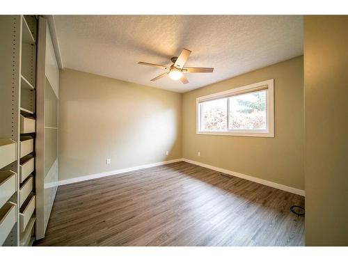 1202 8 Avenue, Wainwright, AB - Indoor Photo Showing Other Room