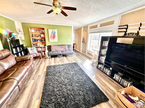 1801 2A Street Crescent, Wainwright, AB - Indoor Photo Showing Living Room