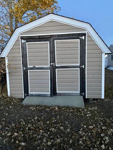 4818 4 Avenue North, Chauvin, AB - Outdoor With Exterior