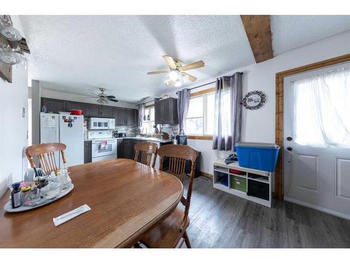206 3 Avenue North, Marwayne, AB - Indoor Photo Showing Other Room