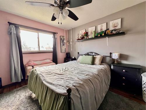 5104 51 Street, Edgerton, AB - Indoor Photo Showing Bedroom