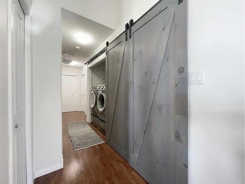 2505 10 Avenue, Wainwright, AB - Indoor Photo Showing Laundry Room