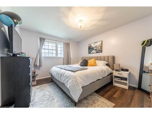 5407 45 Street, Lloydminster, AB - Indoor Photo Showing Bedroom
