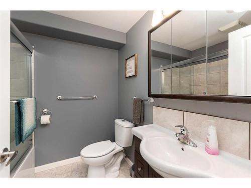 541082-Rr35 Ne-7-54-3-W4, Rural Vermilion River, County Of, AB - Indoor Photo Showing Bathroom