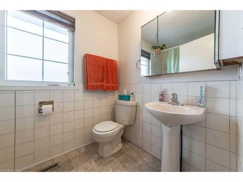 5-3018 56 Avenue, Lloydminster, AB - Indoor Photo Showing Bathroom