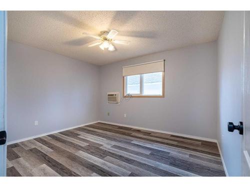 4917 53 Avenue, Kitscoty, AB - Indoor Photo Showing Other Room