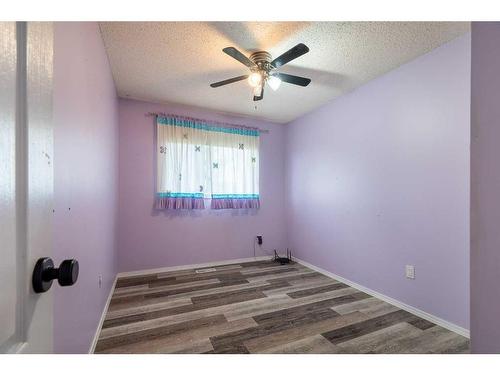 4917 53 Avenue, Kitscoty, AB - Indoor Photo Showing Other Room