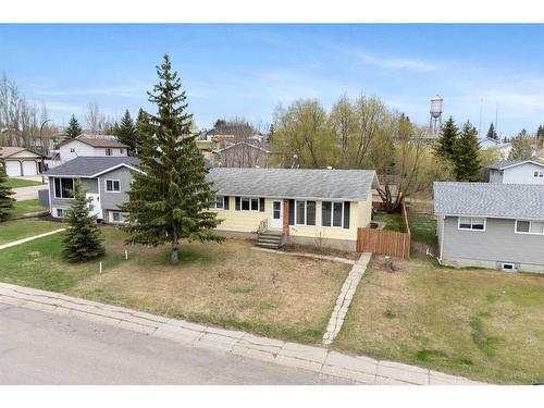 4917 53 Avenue, Kitscoty, AB - Outdoor With Facade