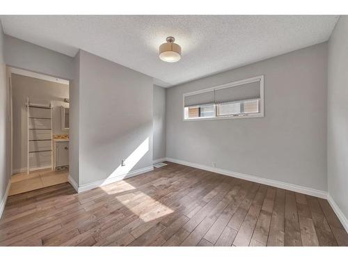 5516 47 Street, Lloydminster, AB - Indoor Photo Showing Other Room