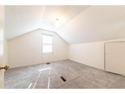 5516 47 Street, Lloydminster, AB - Indoor Photo Showing Other Room