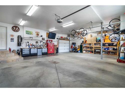 1603 53A Avenue Close, Lloydminster, AB - Indoor Photo Showing Garage