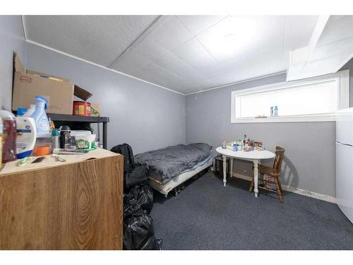 5607 43 Street, Lloydminster, AB - Indoor Photo Showing Bedroom
