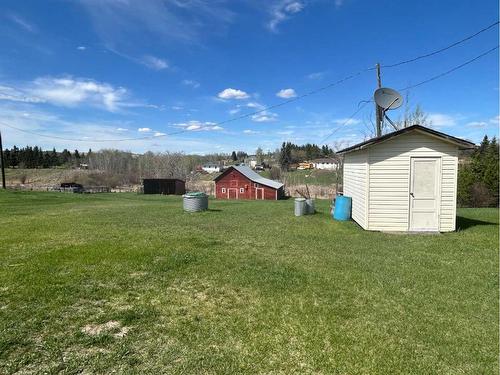 4502 50 Street, Myrnam, AB - Outdoor