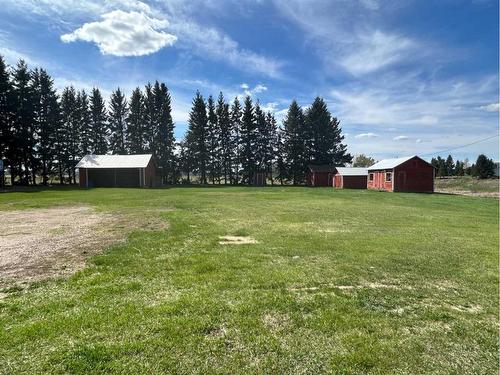 4502 50 Street, Myrnam, AB - Outdoor