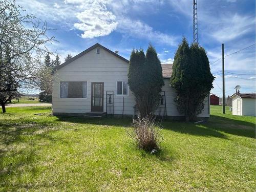 4502 50 Street, Myrnam, AB - Outdoor