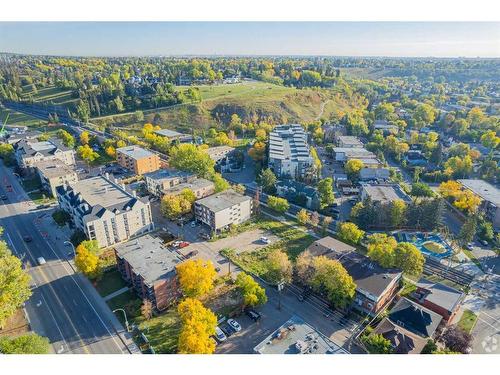 623 9A Street Nw, Calgary, AB - Outdoor With View