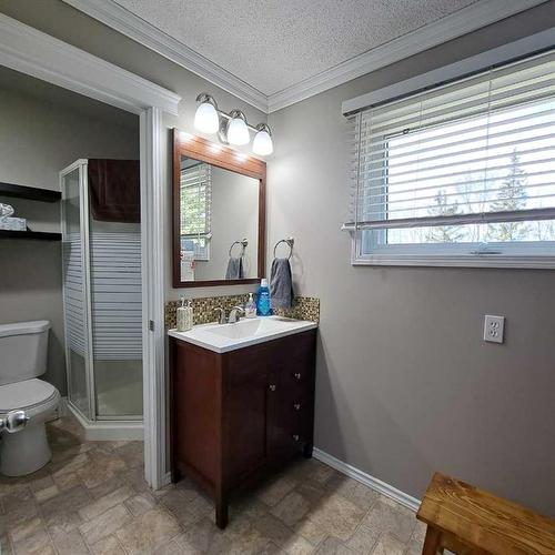 Lot 1 Blk 2 Plan 0123707-Ne 18-50-1 W4, Rural Vermilion River, County Of, AB - Indoor Photo Showing Bathroom