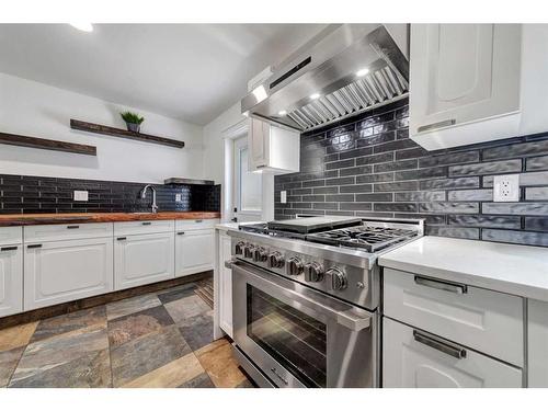 5713 29 Street, Lloydminster, AB - Indoor Photo Showing Kitchen