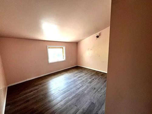 15 1 Street East, Marsden, SK - Indoor Photo Showing Other Room