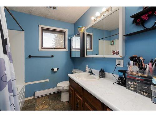 120 2 Street East, Lashburn, SK - Indoor Photo Showing Bathroom