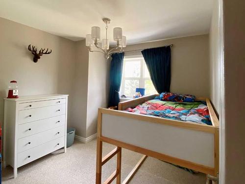 8 Cloverview Crescent, Rural Vermilion River, County Of, AB - Indoor Photo Showing Bedroom